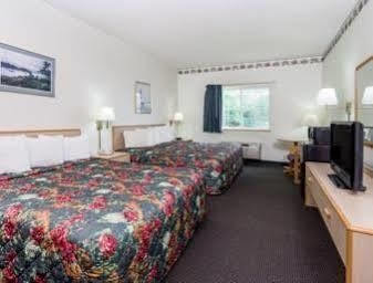 Super 8 By Wyndham Eagle River Ngoại thất bức ảnh